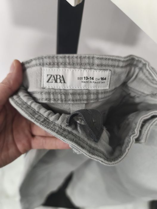 Blugi largi Zara pentru fete