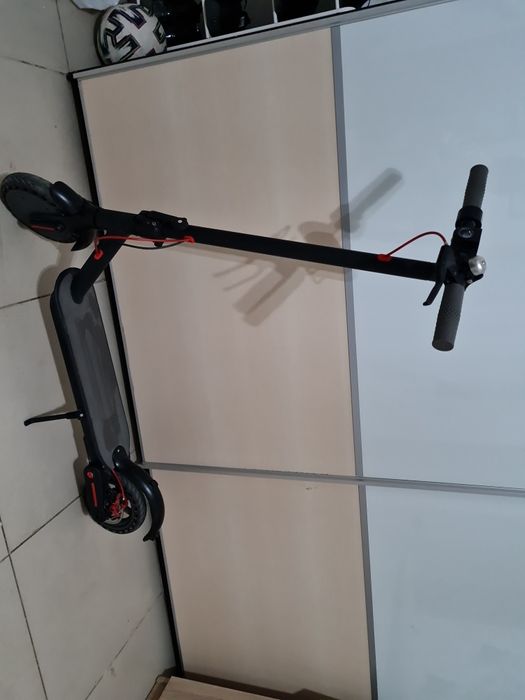 Xiaomi Mi Electric Scooter M365