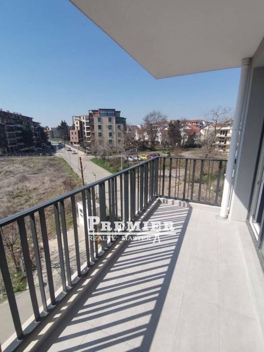 Продава се Двустаен апартамент в с. Равда, Област Бургас - 74 кв.м за 1569 €/кв.м - Снимка #2