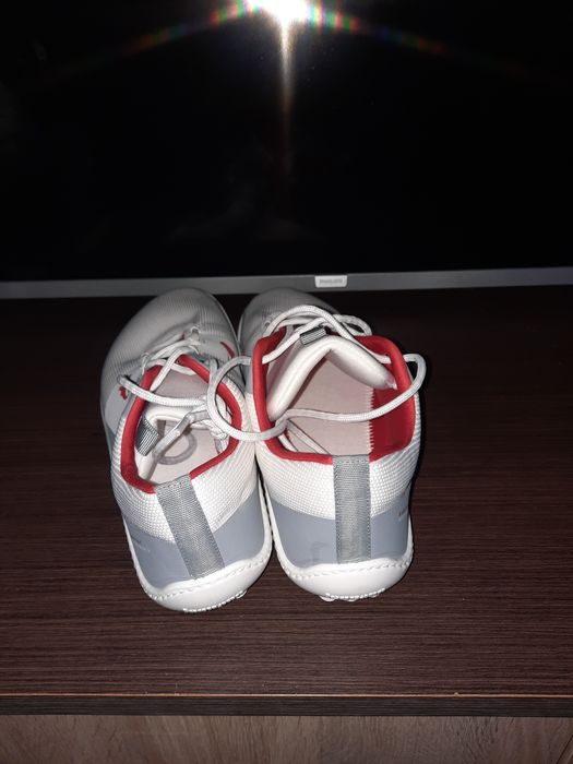 Adidași Leguano albi