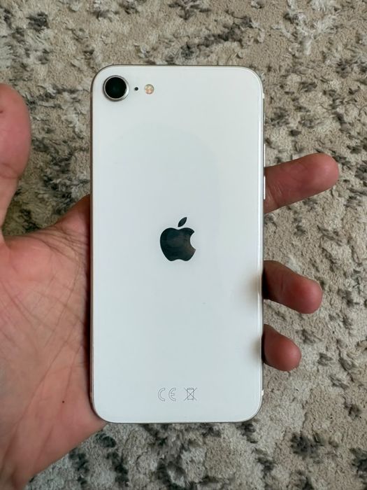 Iphone se 2020 64 gb White