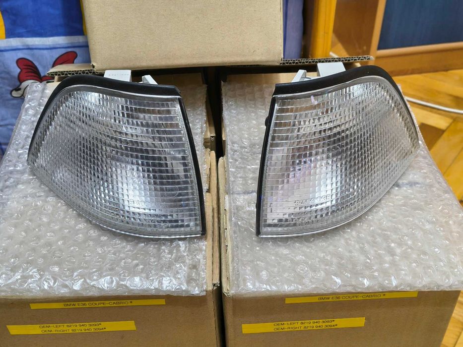 продавам,няколко комплектa,оригинални бели мигачи bmw e36 coupe cabrio