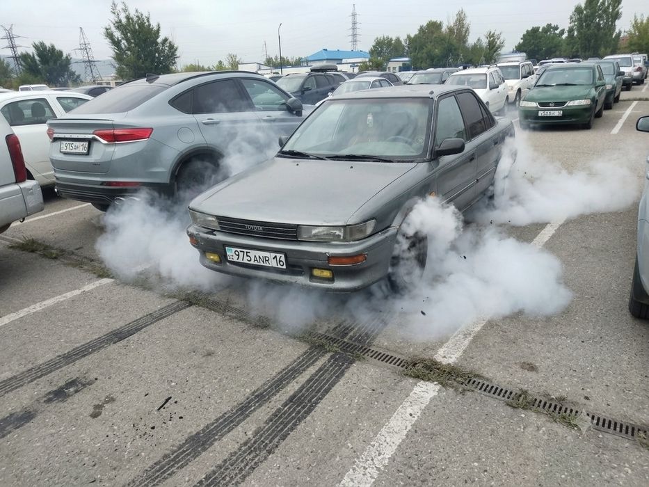 Toyota Corolla E90