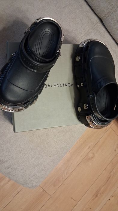 Продам кроксы бренд  Balenciaga
