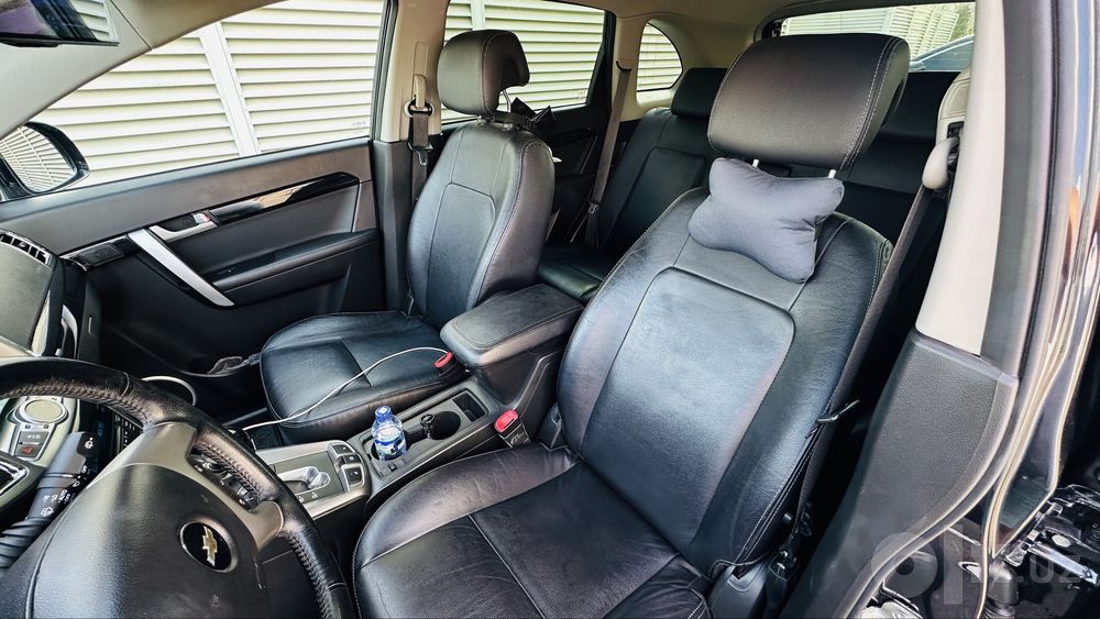 Chevrolet Captiva 2 2012 год , пробег 81000 км автомат люк 3.0 мотор