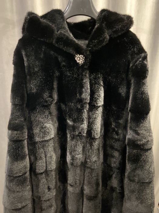 Продам новую эко шубу