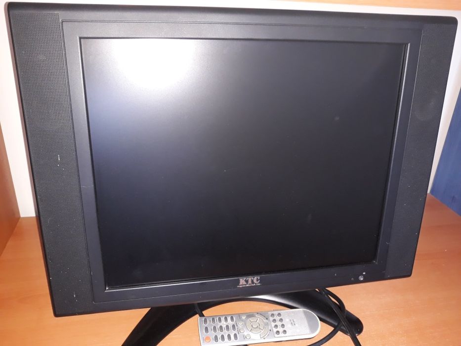Компютър с монитор + телевизор