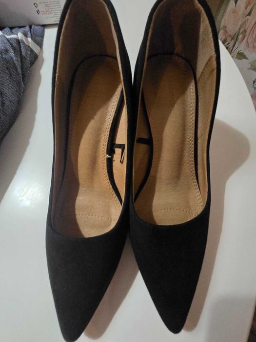 обувки елегантни Reserved