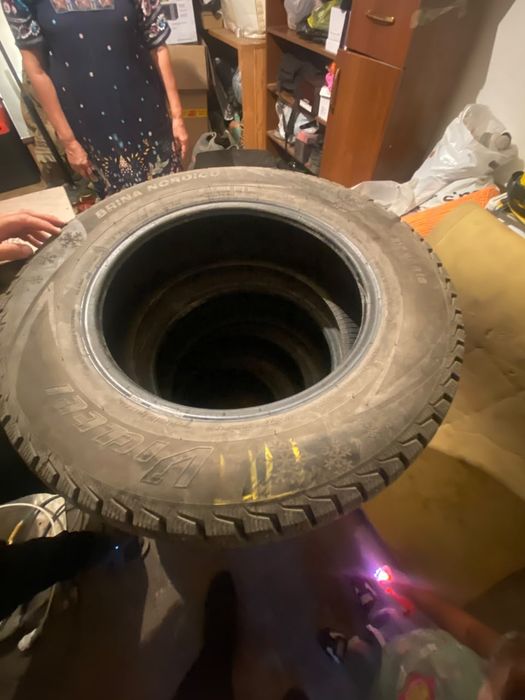 Зимние шины шпиповка 215/60R16