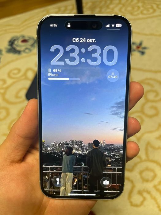 iPhone 15 / 128GB