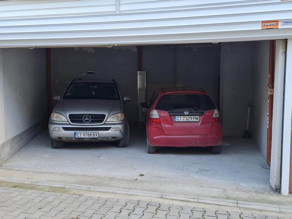 Дава се под наем Гараж / Паркомясто в Стара Загора, Център - 42 кв.м за 149.43 € - Снимка #1