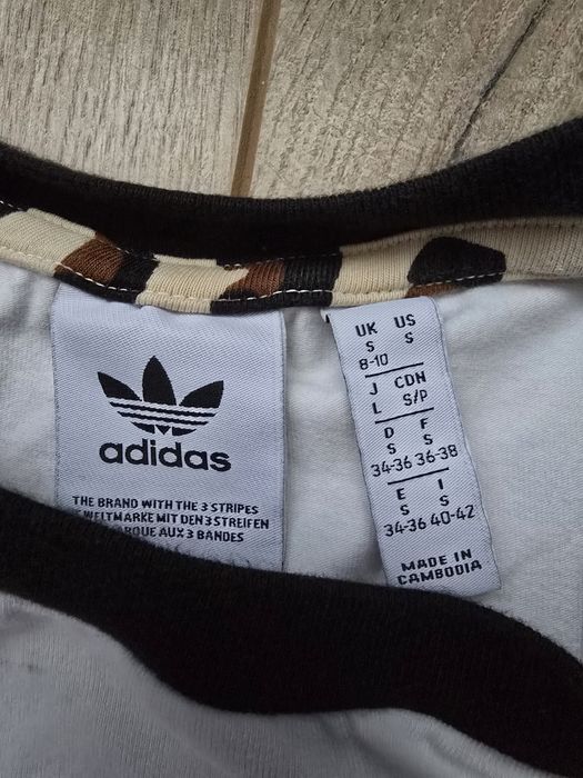 Set 4 tricouri si o bluza mar 158-164