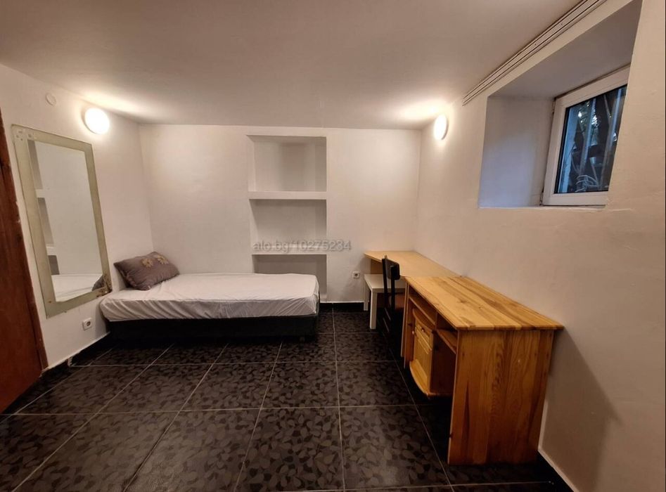 Дава се под наем  в София, Център - 16 кв.м за 209.1 € - Снимка #2