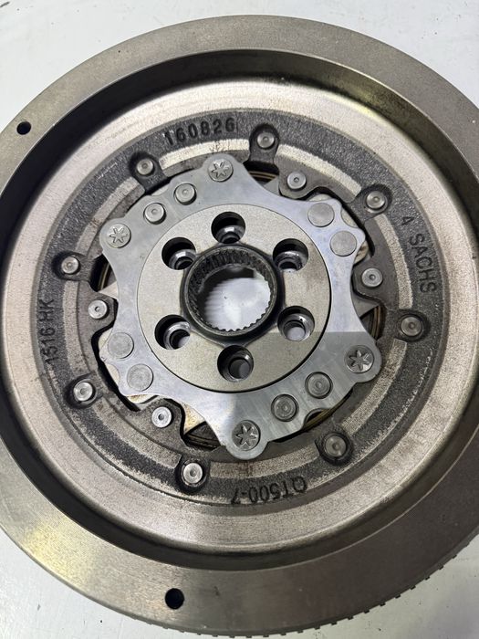 Volanta masa dubla 2.0 DSG cutie automata Passat B6 B7 CC Golf 6 A3 2.0 Diesel CBA CBAB CBBB BKP BKD BMP