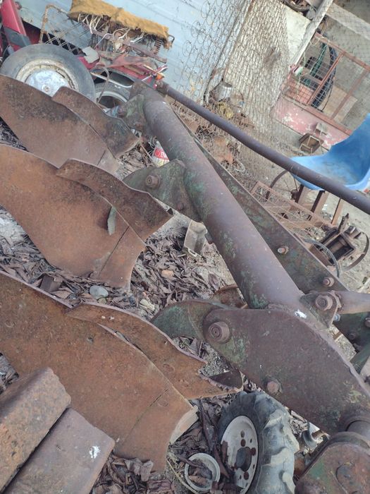 Plug agricol românesc