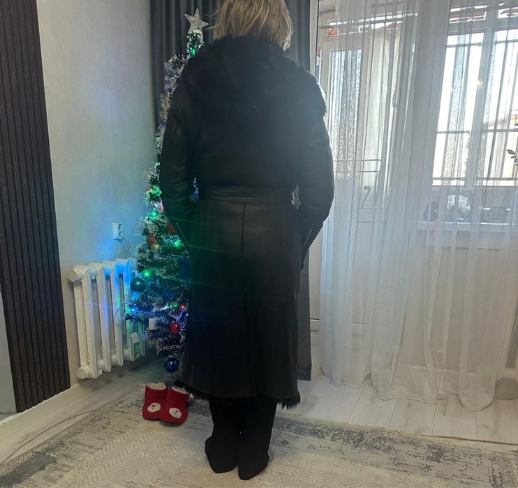 Продам женскую дубленку