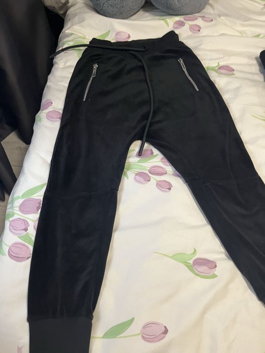 Pantaloni vagabond catifea,xs,in stare f buna dar purtati