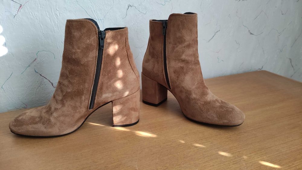 НОВИ Дамски обувки, марка PIURE, размер 37