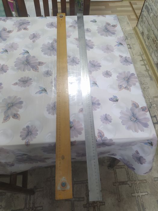 Продам деревянный метр и железный метр