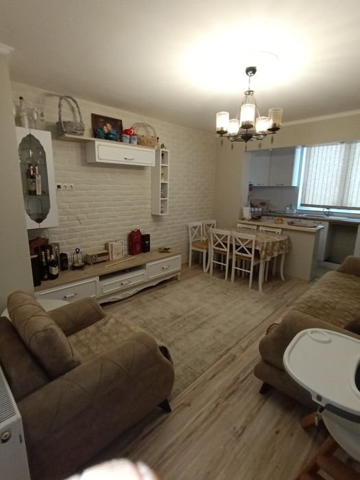 Продава се Двустаен апартамент в Главиница - 75 кв.м за 442 €/кв.м - Снимка #7