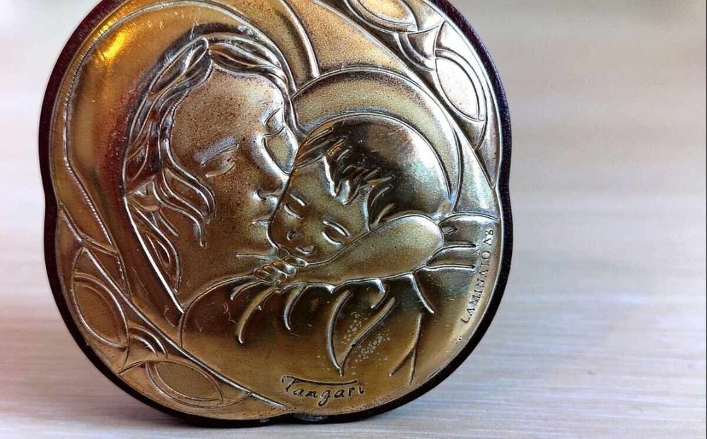 Дева Мария с Младенеца