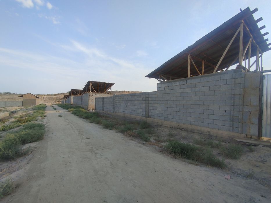 Xovli sotiladi srochna