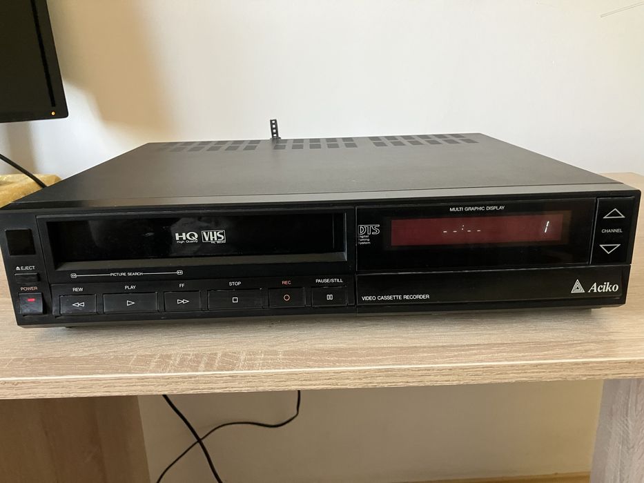 Видеокасетофон Aciko Model NO: AVR4