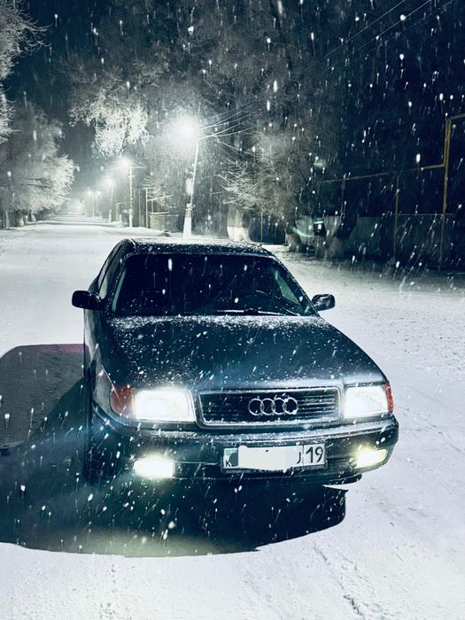 Продам ауди 100с4