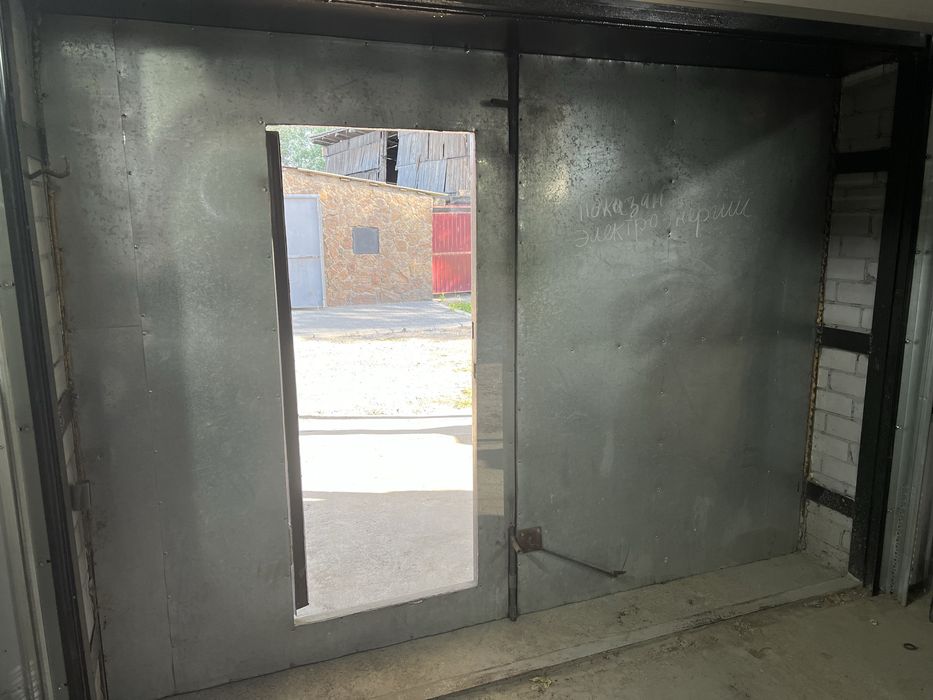 ворота утеплённые, на гараж