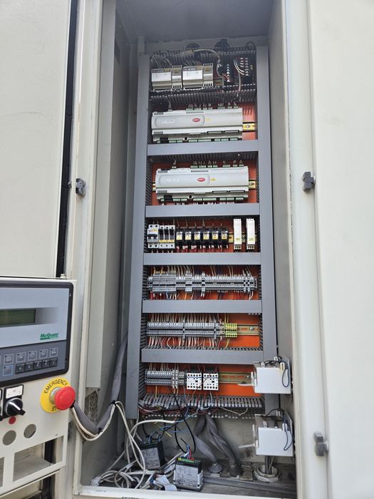 Продавам ЧИЛЪР{ винтов компресор}McQuay (DAIKIN)