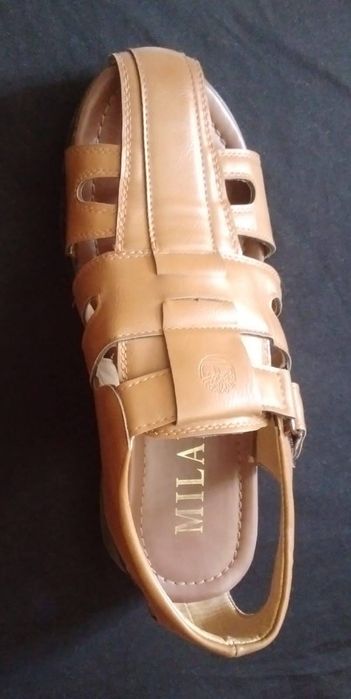 Продам басоножки (сандалы)