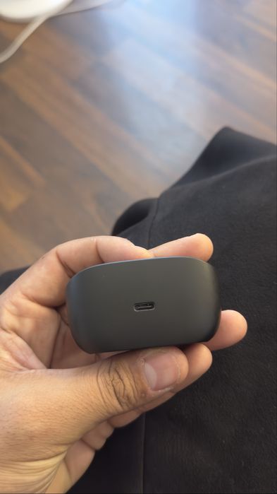 Se vând casti Jbl wave buds 2