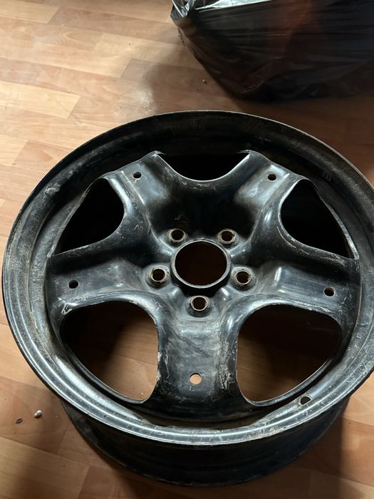 Продается штамповый диск, R 17