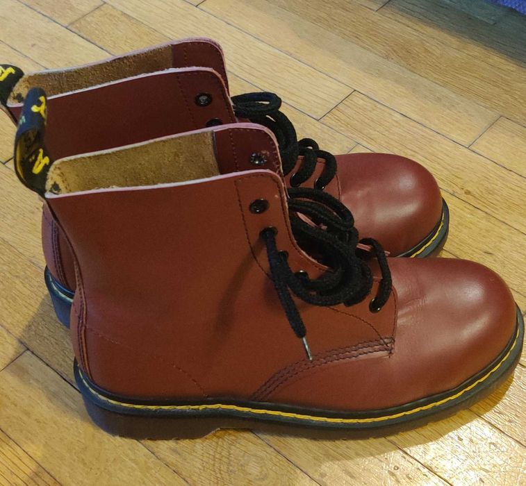 Дамски кубинки Dr. Martens UK7, EU39.5