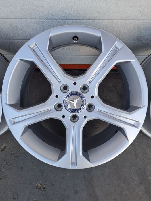 Оригинални джанти за МЕРЦЕДЕС MERCEDES Сп. П R17 5x112 ET47.5/57 8/75J