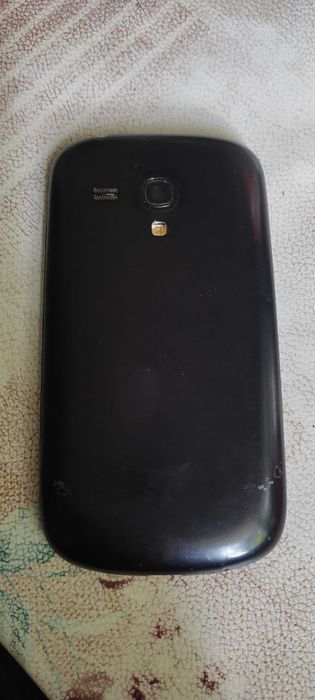 Самсунг   с 3 мини в хорошем состоянии