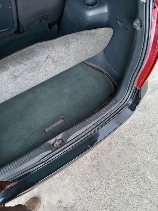 Мазда Премаси Минивен 2002