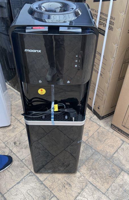 Кулер для воды moonx