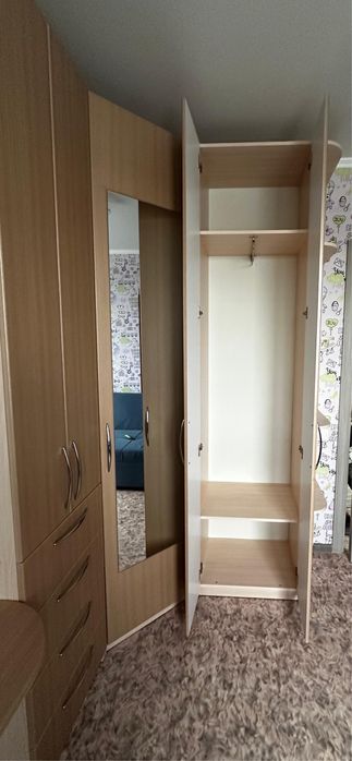 Срочно продам шкаф