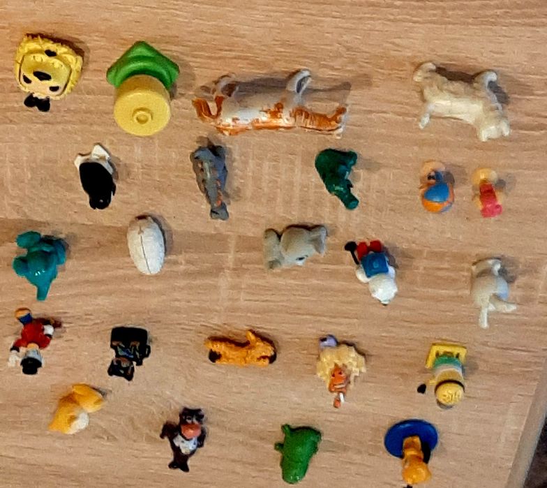 Мини играчки от яйцакрасива блузка-слонче,ръчно плетиво до3год,