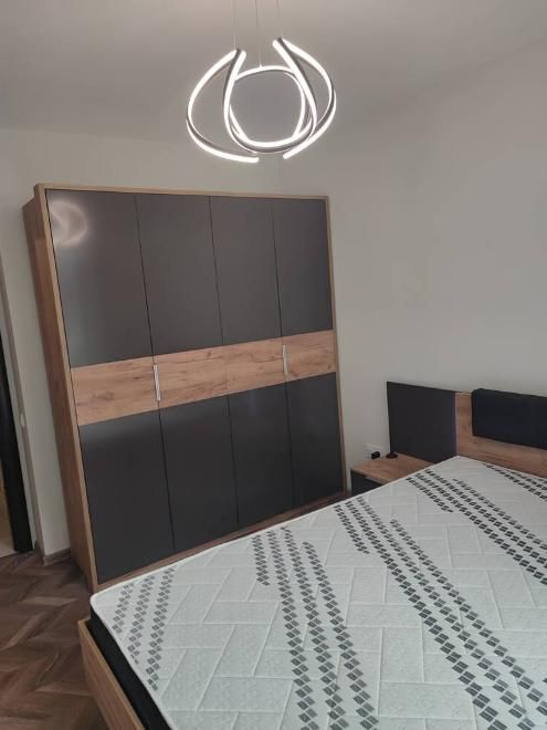 Дава се под наем Тристаен апартамент в Пловдив, Христо Смирненски - 105 кв.м за 765 € - Снимка #4