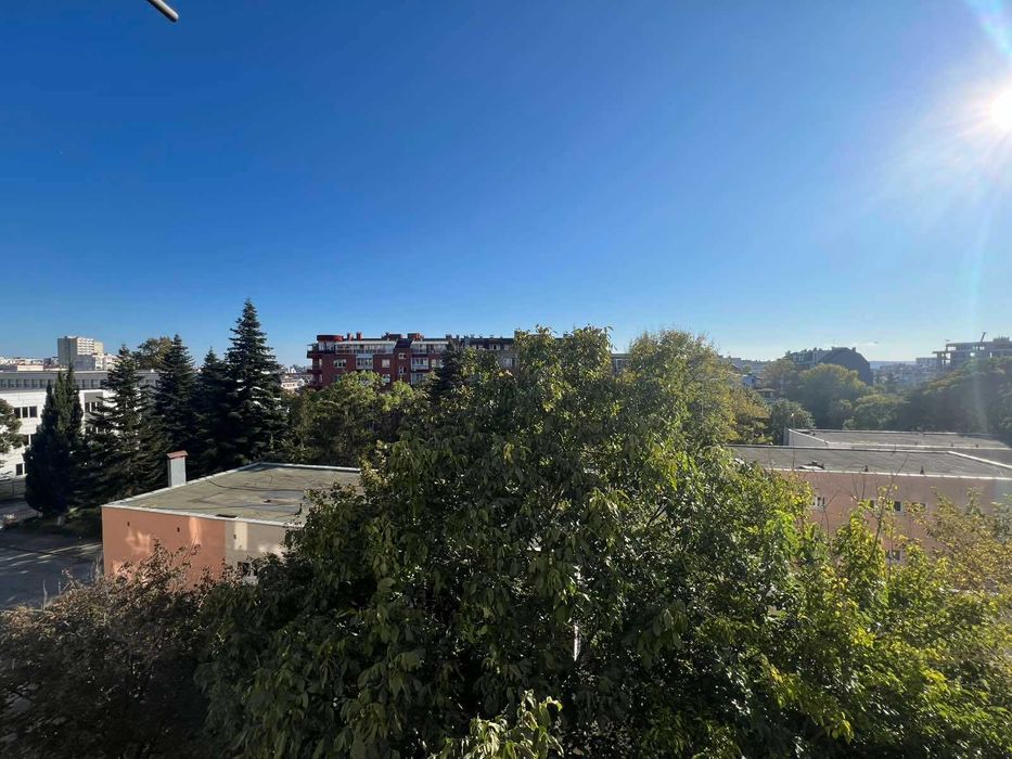 Продава се Тристаен апартамент в Варна, Левски - 68 кв.м за 2045 €/кв.м - Снимка #8