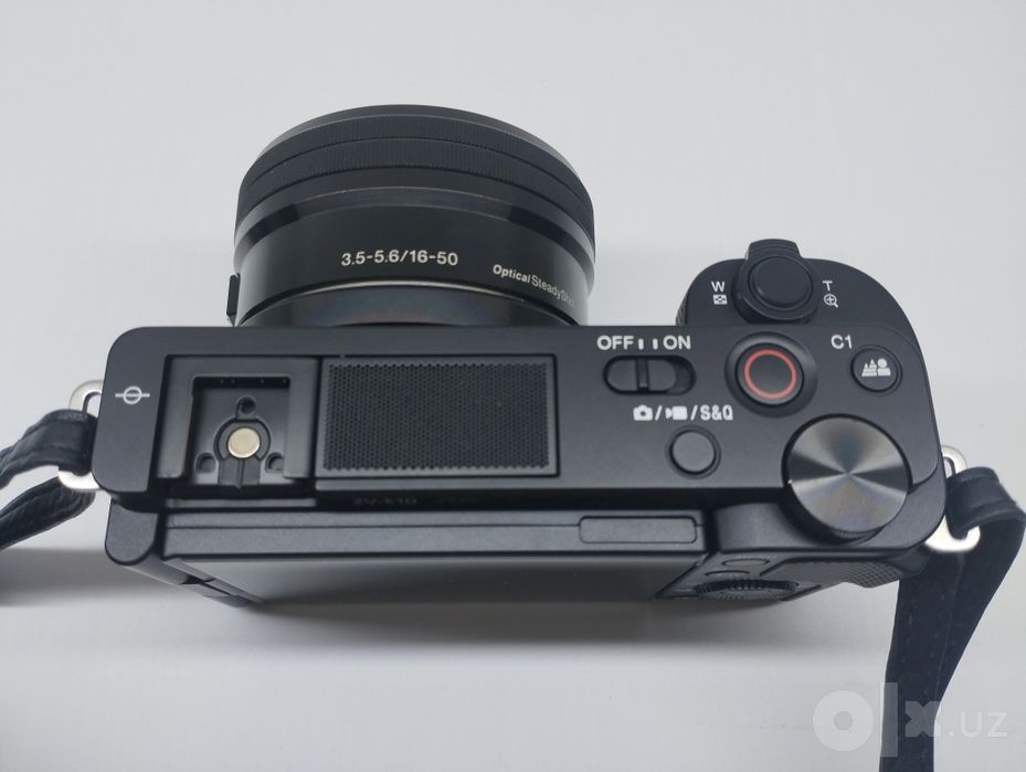 Sony ZV-E10 Kit, zoʻr yangidek holatda
