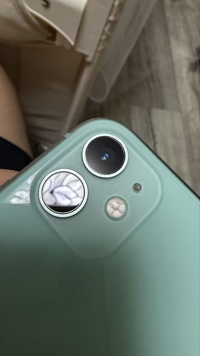 Продам iPhone 11 мятного цвета
