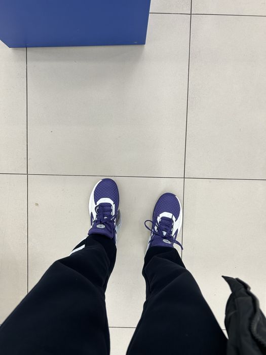 Продам кроссы демикс 42 размер