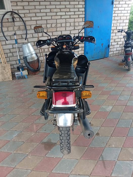 Мотоцикл Suzuki GSX 200