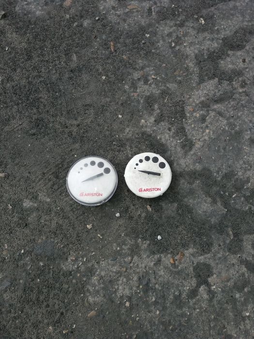 Кронштейн для водонагревателя Ariston фланец датчик