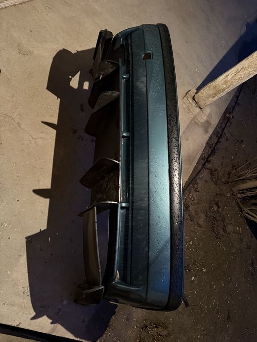 Бамрер задний BMW е36