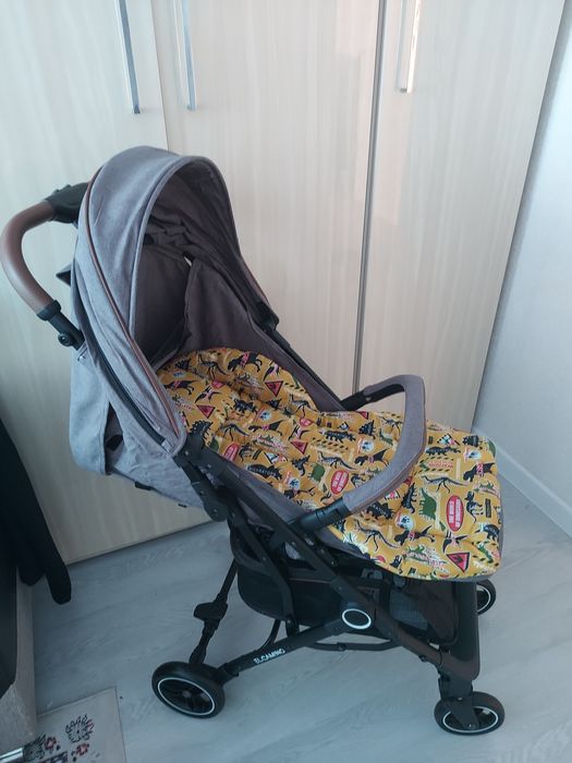 Коляска детская прогулочная