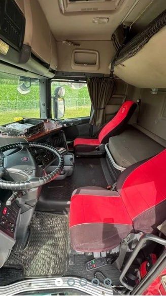 Седельный Тягач Scania R440 в сцепке с п/п тент Kogel